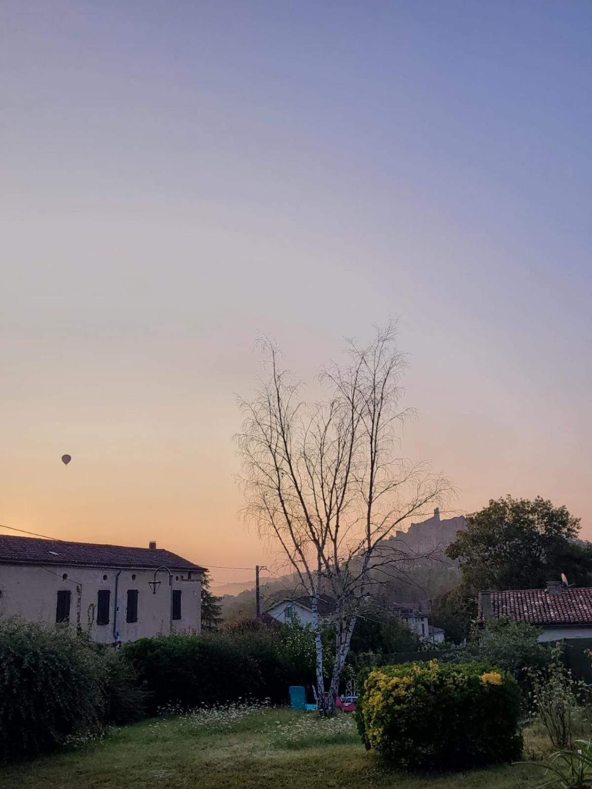 La Jolie Vue Et La Maison De La Tour- Cordes-Sur-Ciel Les Cabannes  외부 사진